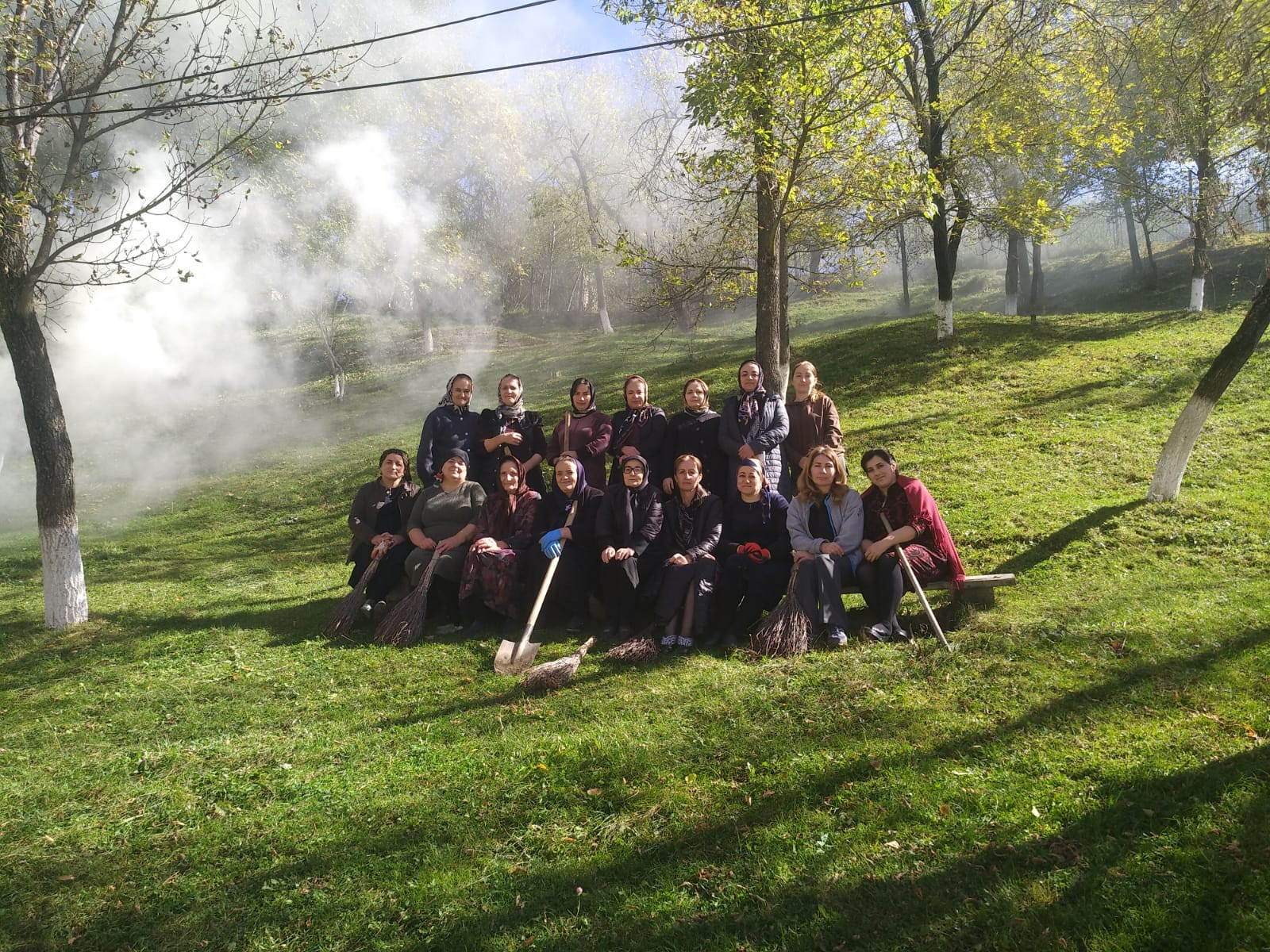 Накануне работниками управления социальной защиты населения в МО "Дахадаевский район" был проведен очередной субботник.